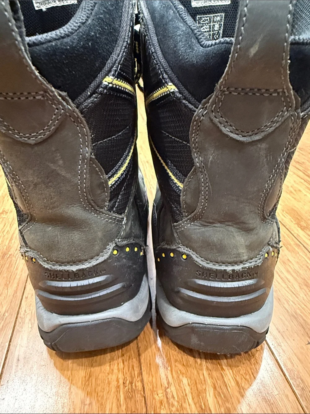 New! Keen Summit County men's winter boots